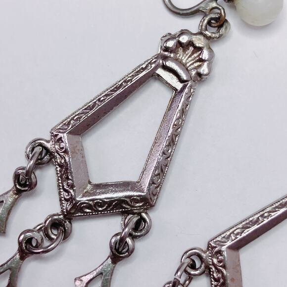 Vintage 1930s Czechoslovakia Art Deco Silver Tone Chandelier Screw Back Earrings - Picture 4 of 12